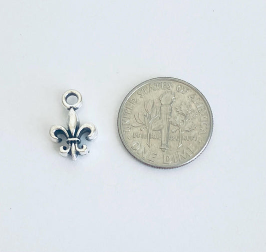 Base Metal Tiny Fleur de Lis Charm