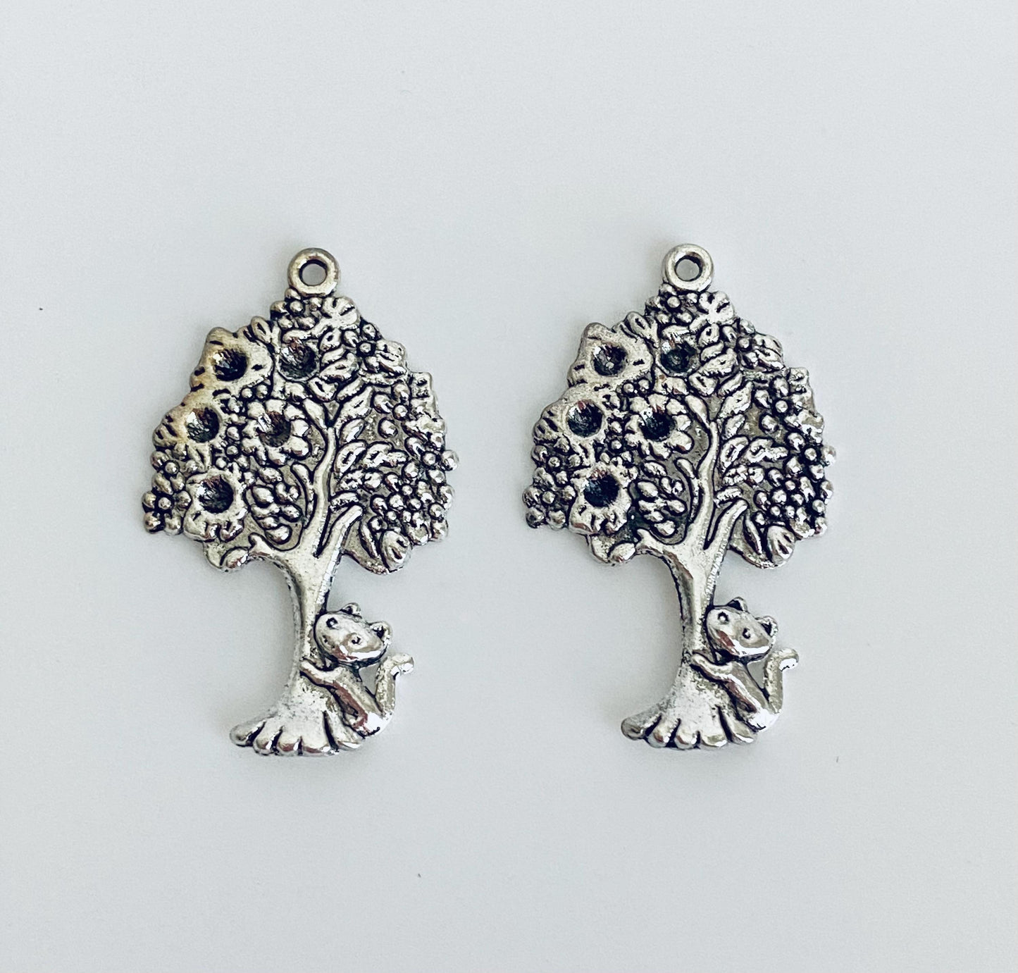 LARGE Tree with Cat Charm