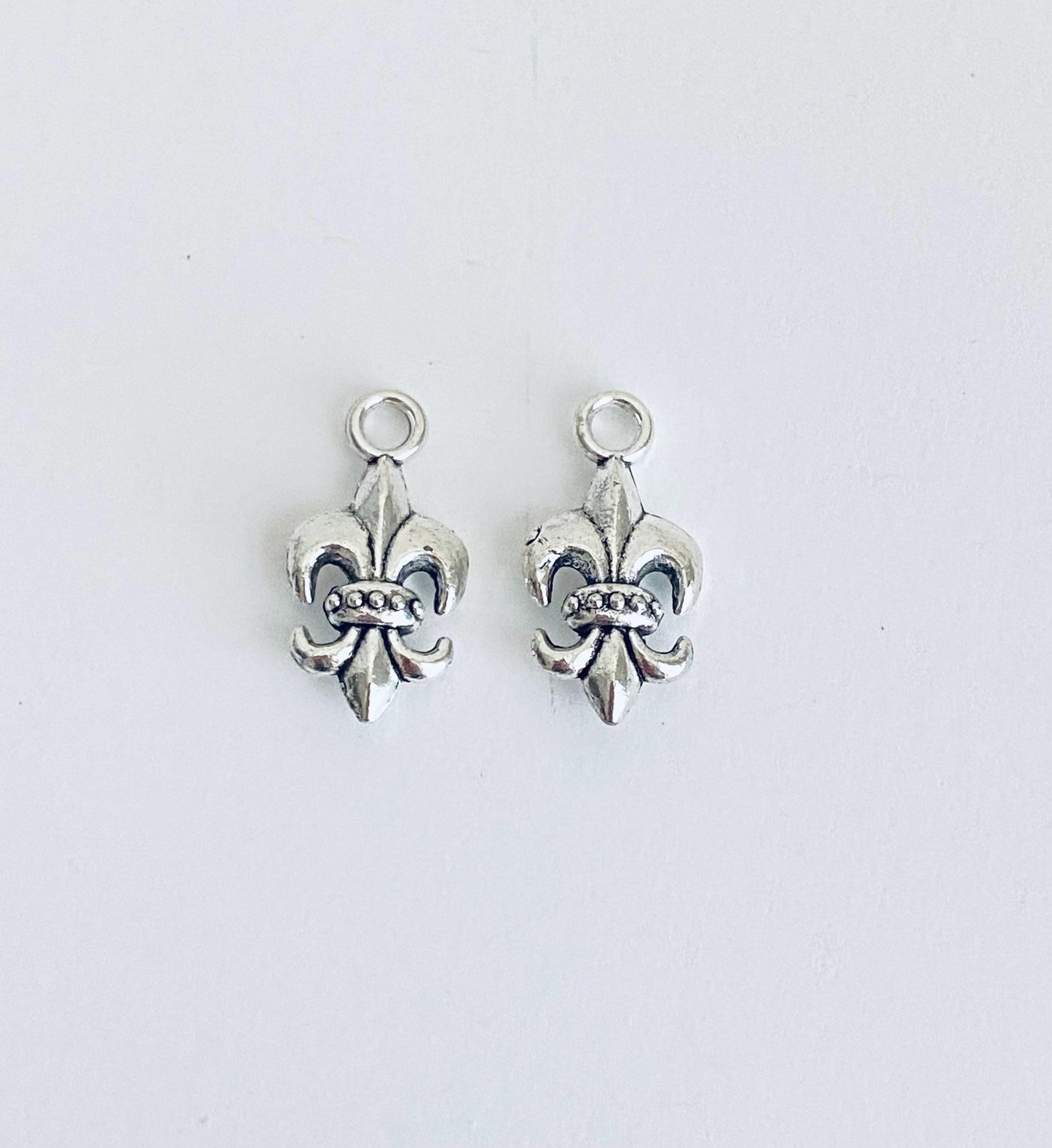 Base Metal Large Fleur de Lis Charm