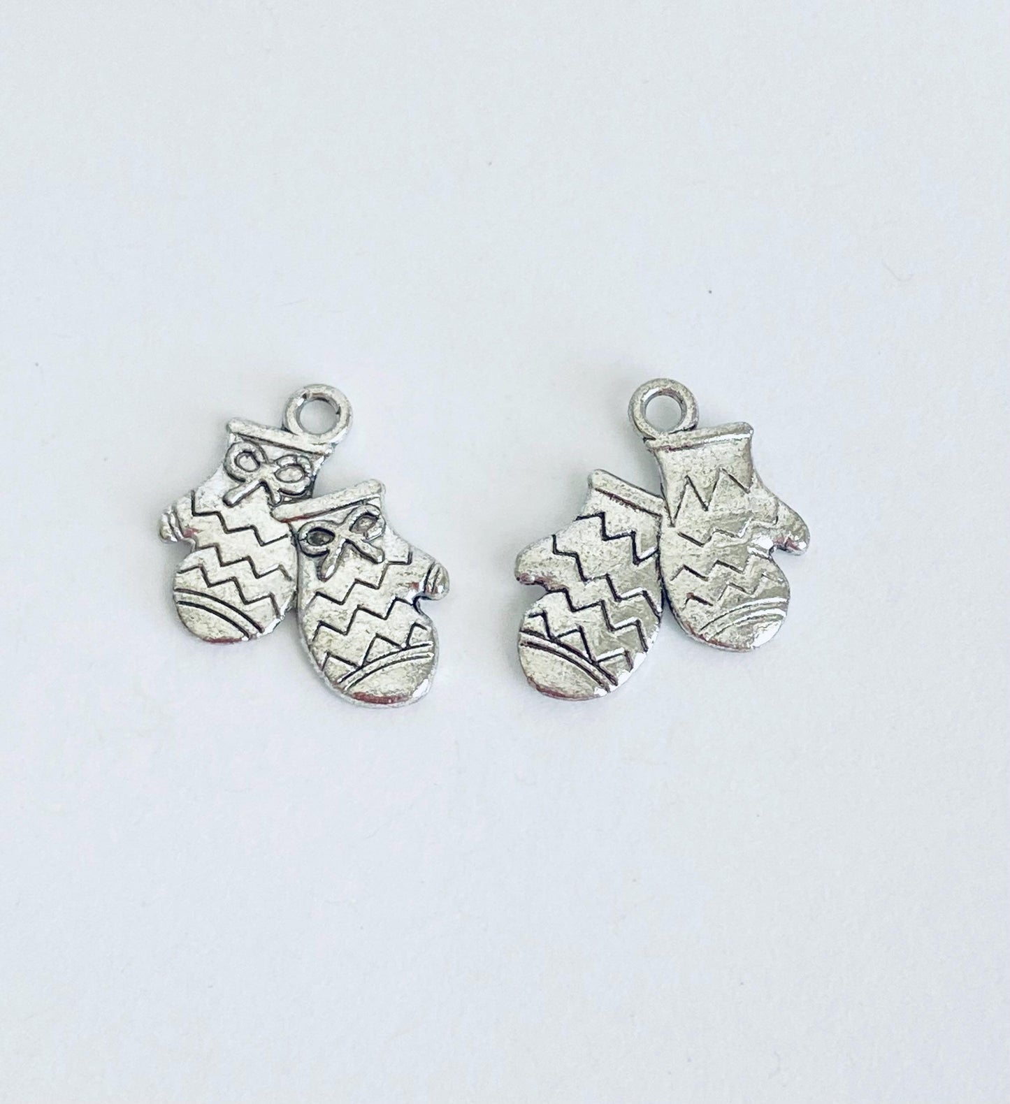 Small Cooking Mittens Charm