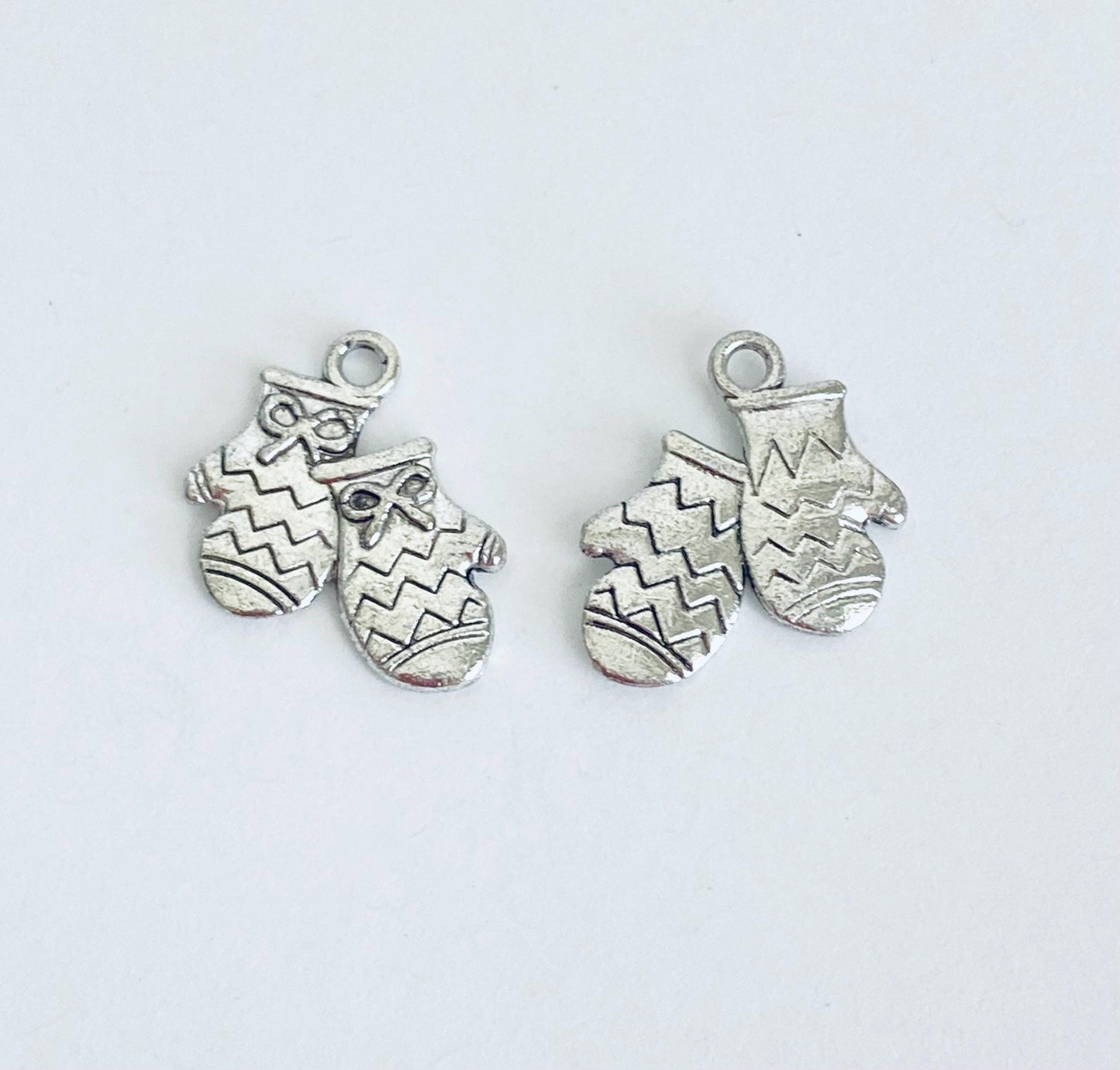 Small Cooking Mittens Charm