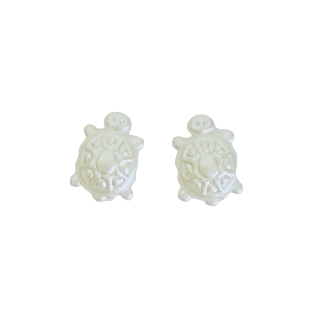 Small Faux Pearl Turtle Beads for Jewelry Making