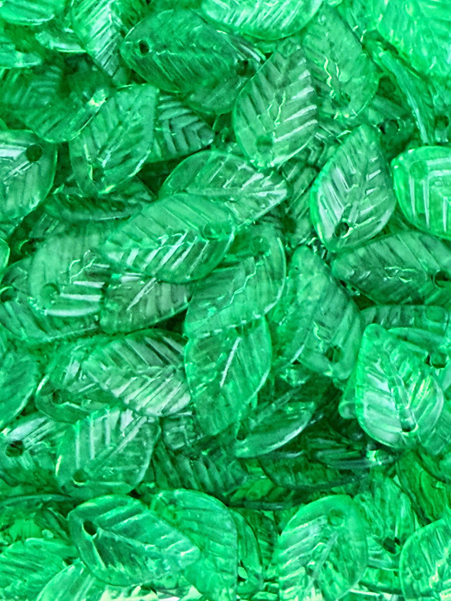 Acrylic Green Leaf Beads