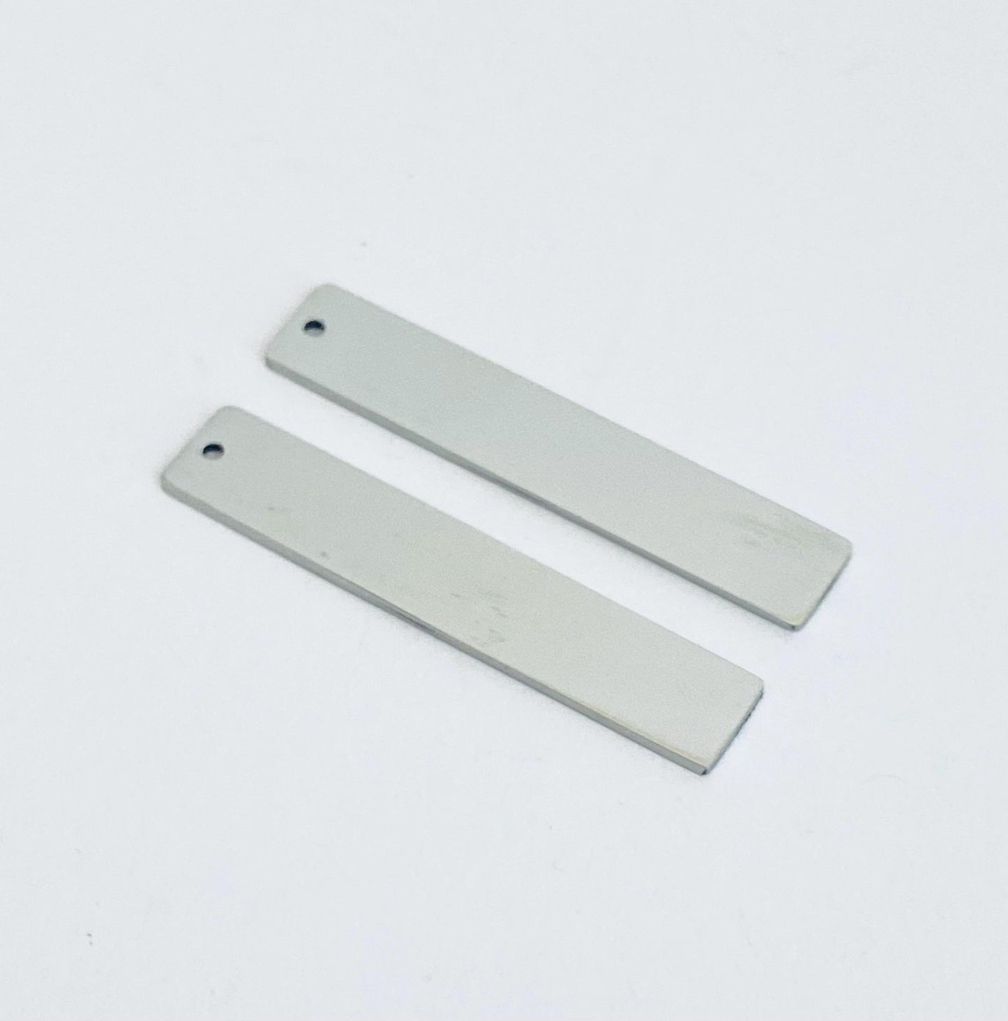 Stainless Steel Vertical Bar (6x32mm)