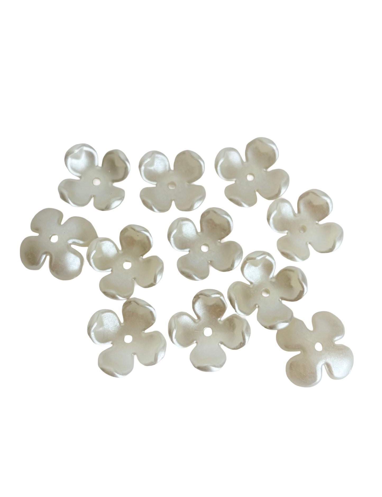 White Acrylic 4-Petal Hydrangea Flower Beads • DIY Jewelry & Beaded Flower Supplies