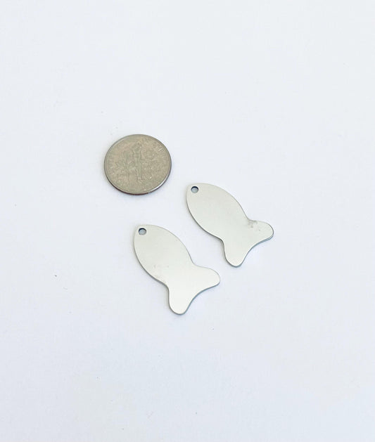 Stainless Steel Fish Tag Blank with Polished Finish • Engravable Fish Pendant for Jewelry Making, Keychains & Custom Gifts