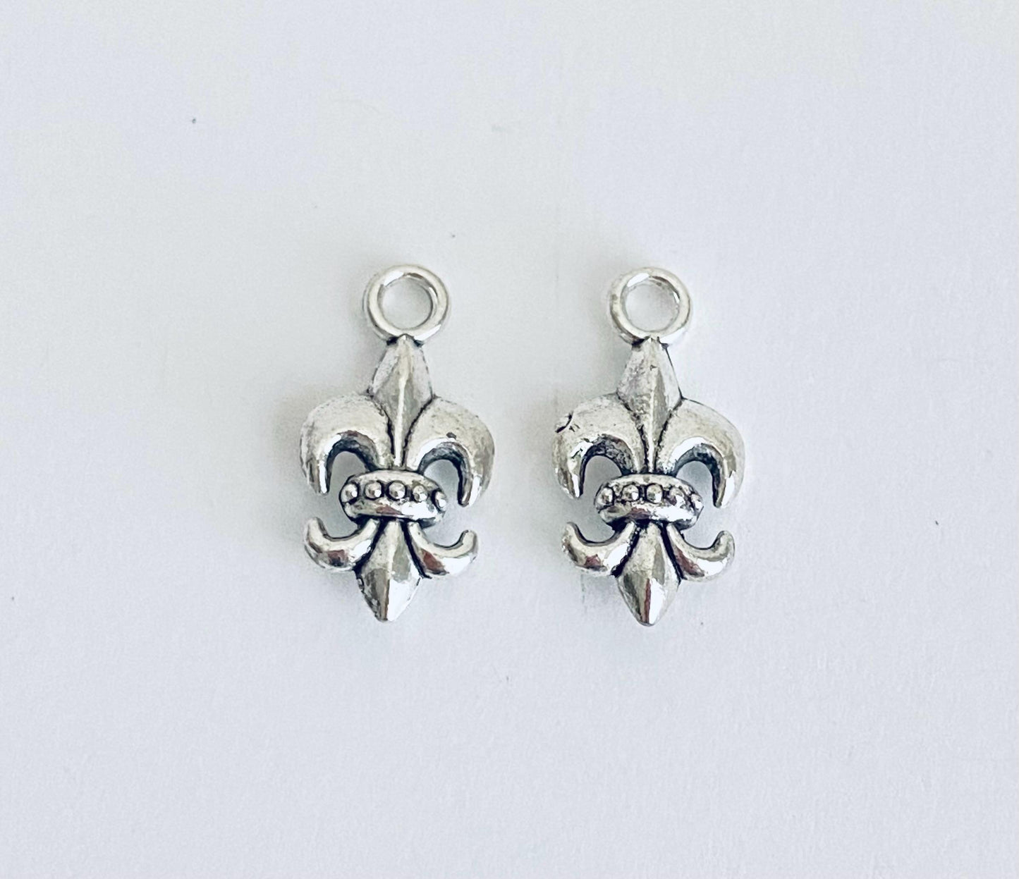 Base Metal Large Fleur de Lis Charm