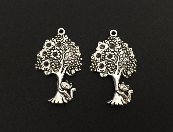 LARGE Tree with Cat Charm