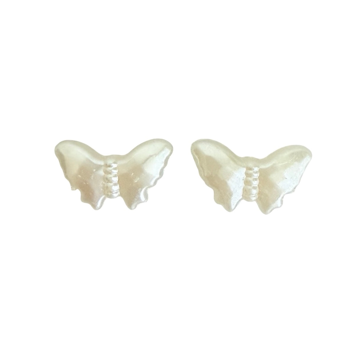 Small Faceted Faux Pearl Puffy Butterfly Beads • 16mm x 9mm