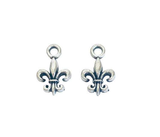 Base Metal Tiny Fleur de Lis Charm