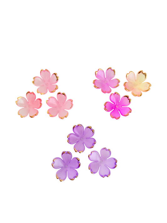 15mm Cherry Blossom Flower Beads with Gold Trim