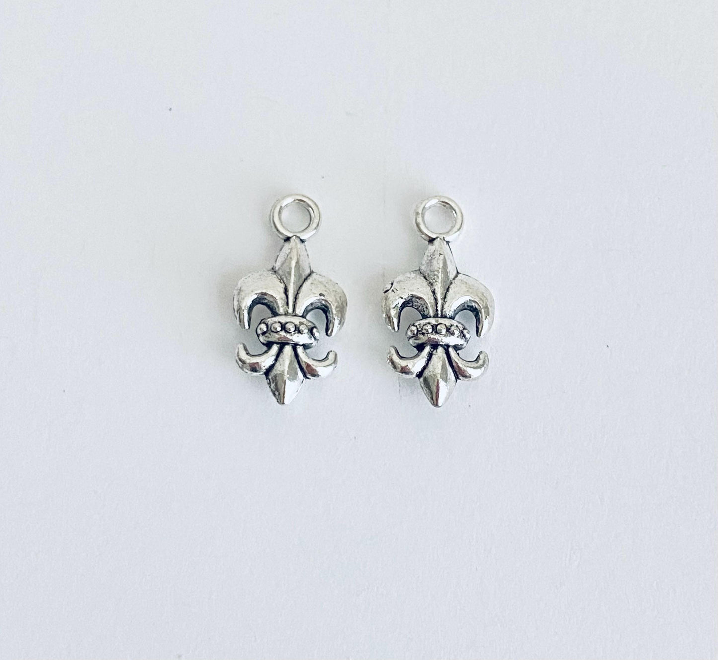 Base Metal Large Fleur de Lis Charm