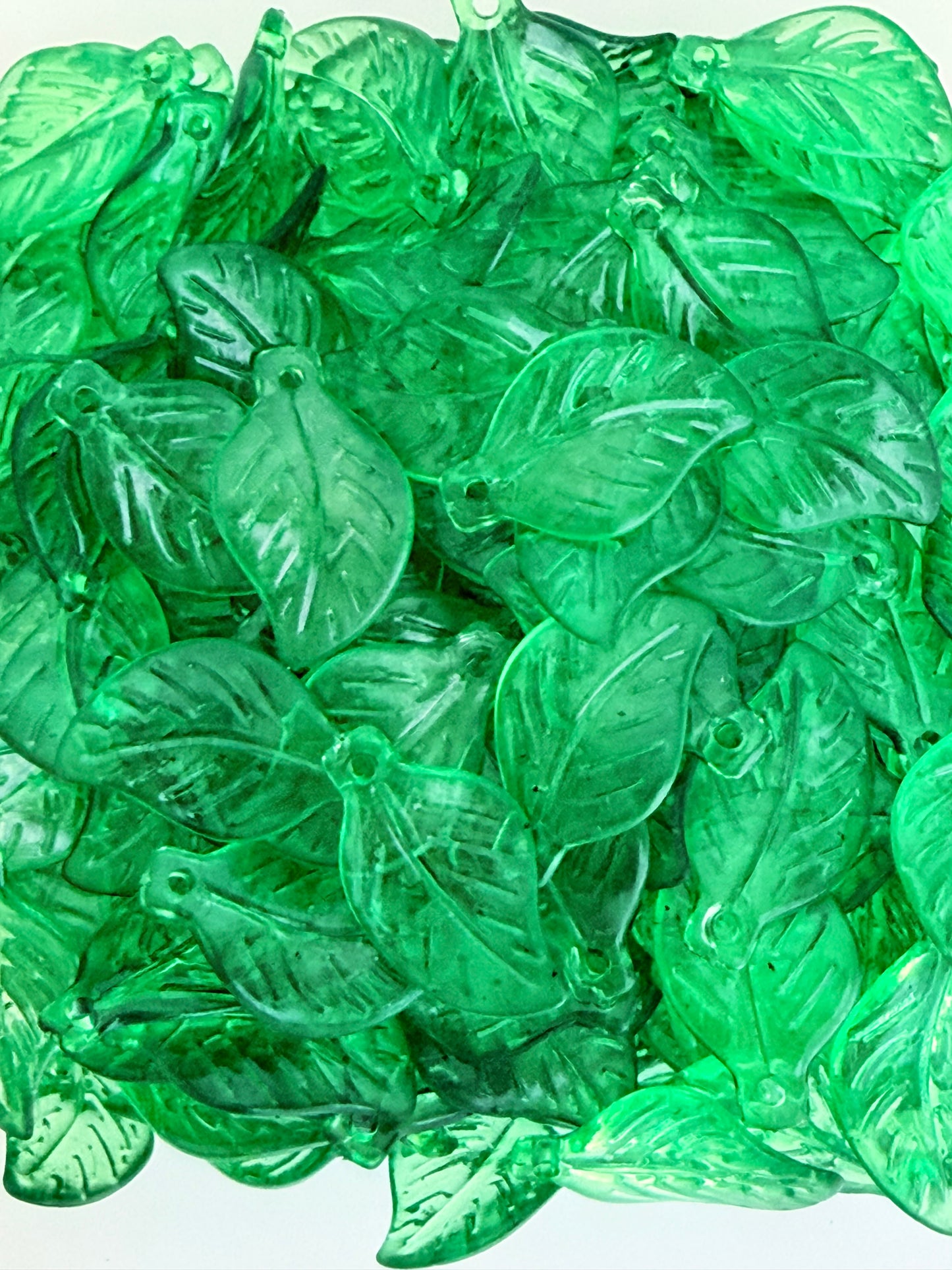 Acrylic Green Leaf Beads