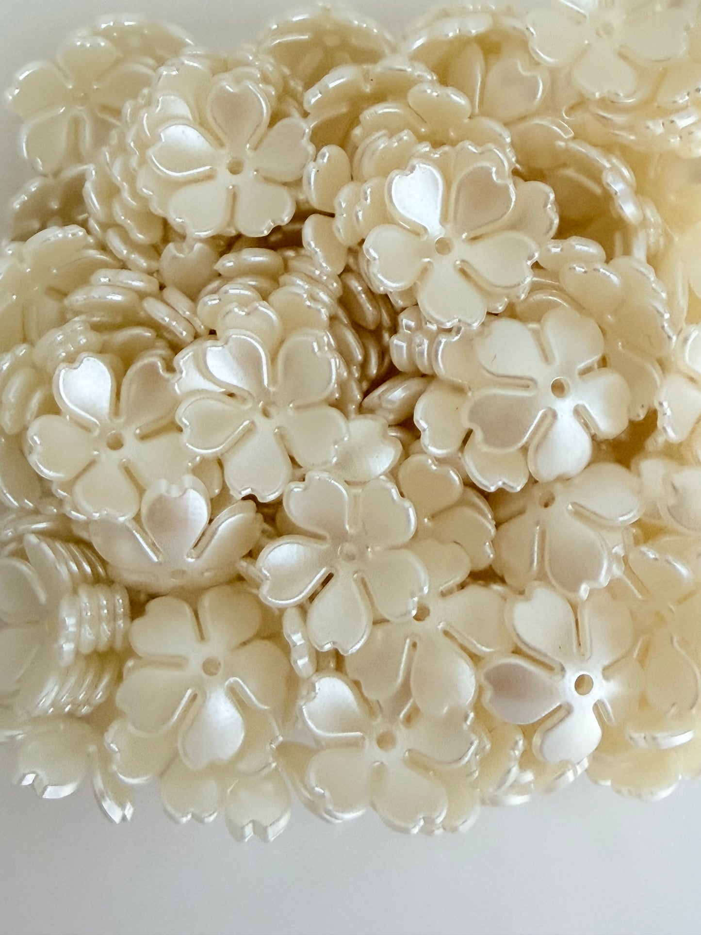 15mm Cherry Blossom Acrylic Flower Beads