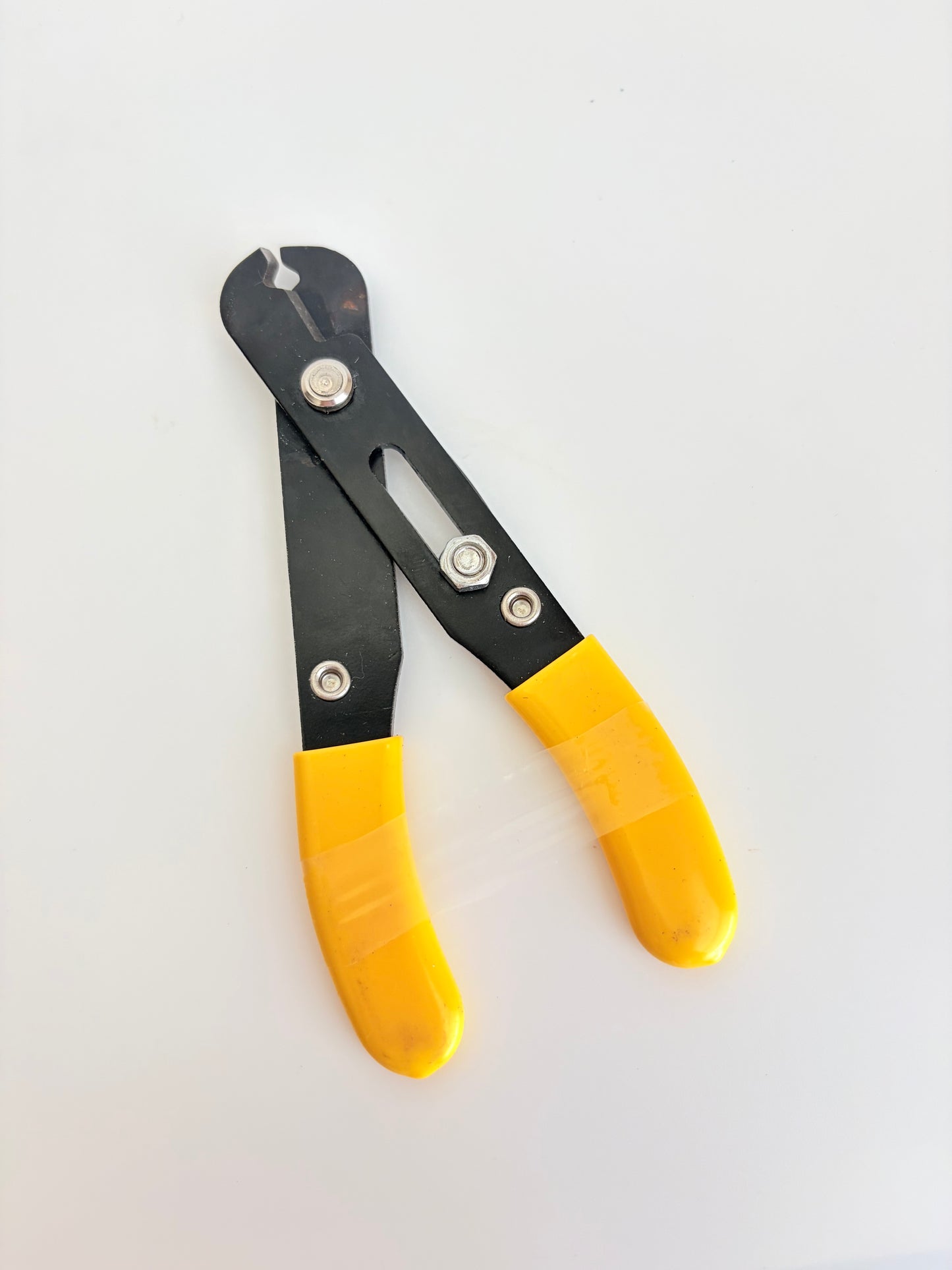Jewelry Pliers • Tool for Non-Soldered Chain
