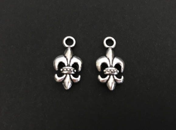 Base Metal Large Fleur de Lis Charm