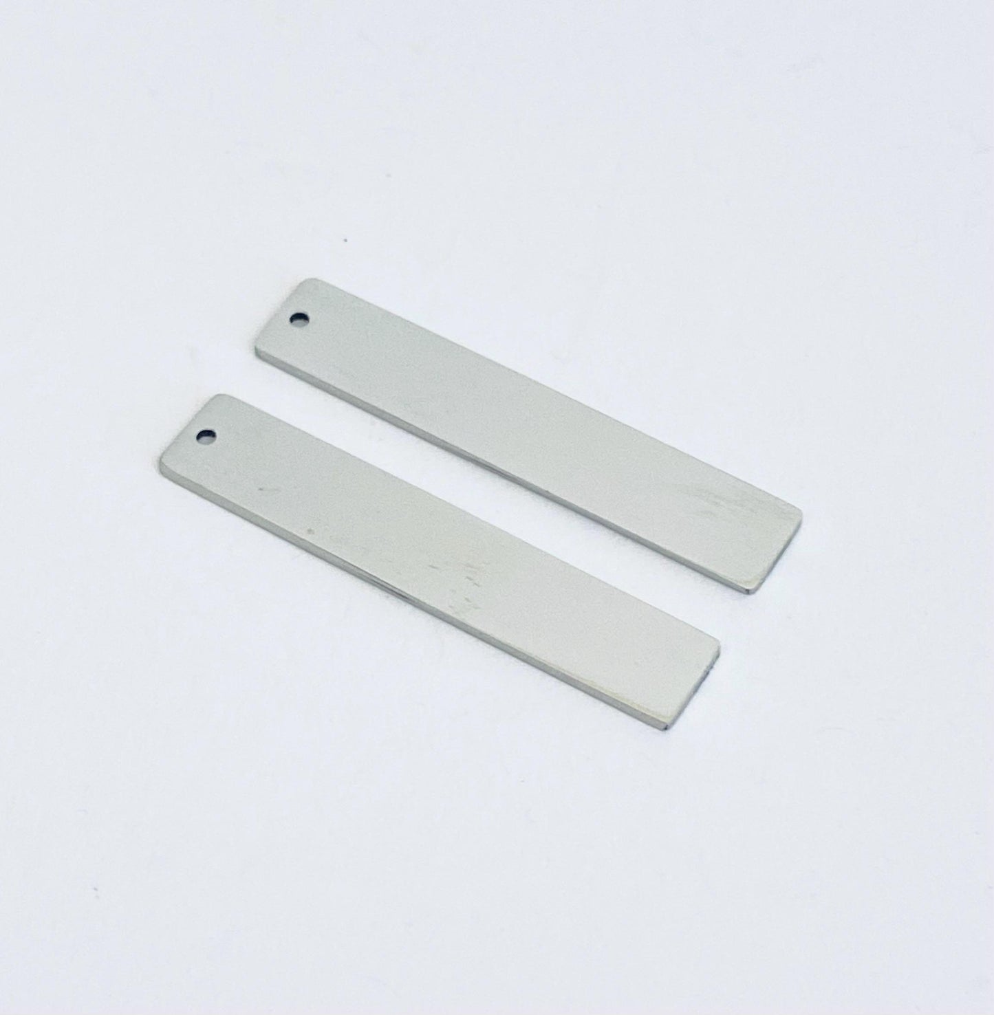 Stainless Steel Vertical Bar (6x32mm)