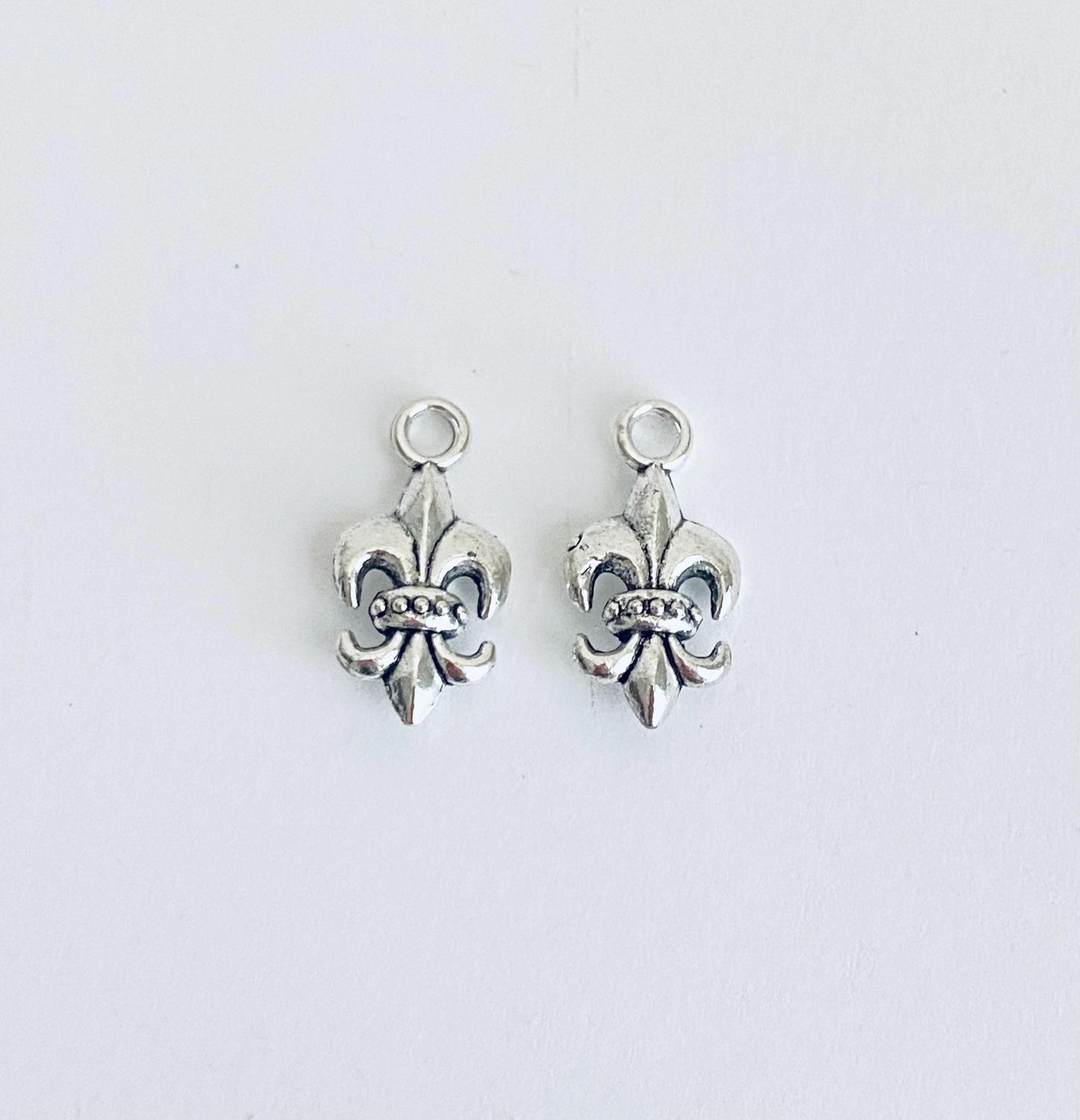 Base Metal Large Fleur de Lis Charm