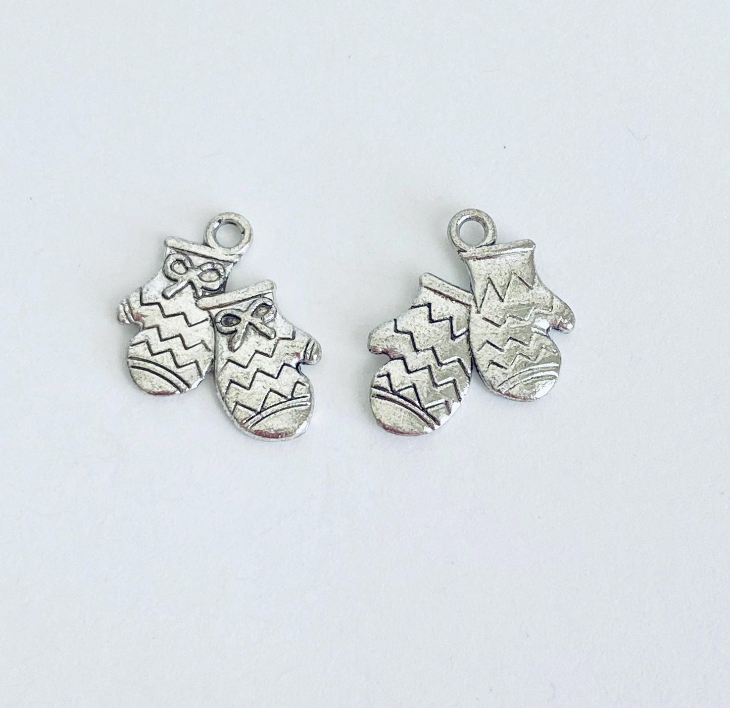 Small Cooking Mittens Charm